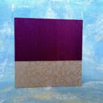 אקורדיון עם 12 צלעות להדבקת תמונות, קרטונים מחופים בבד צבעוני בחזית ובגב, ביניהם גליון נייר מקופל